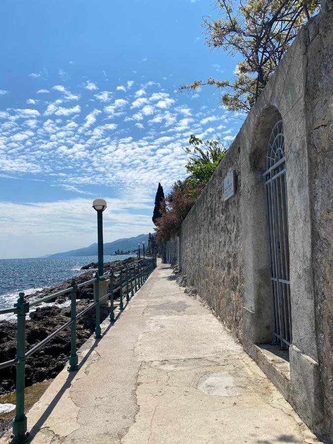 Secret Hideaway In The Volosko Old Town Abbazia Esterno foto